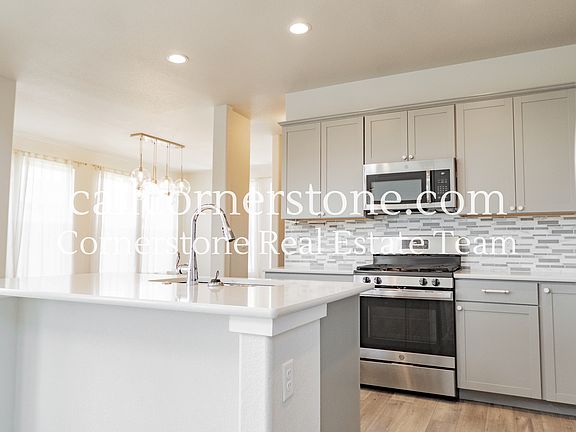5th image of 10120 Kentwood Dr