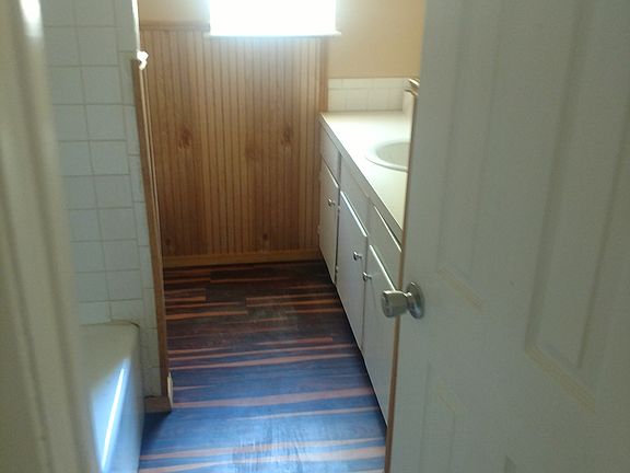 4th image of 1703 SE 10th St