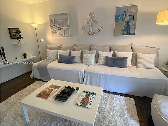 5th image of 1616 Euclid Ave APT 10