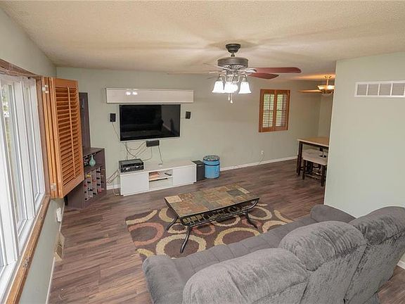 3rd image of 4806 NW Woody Creek Ln