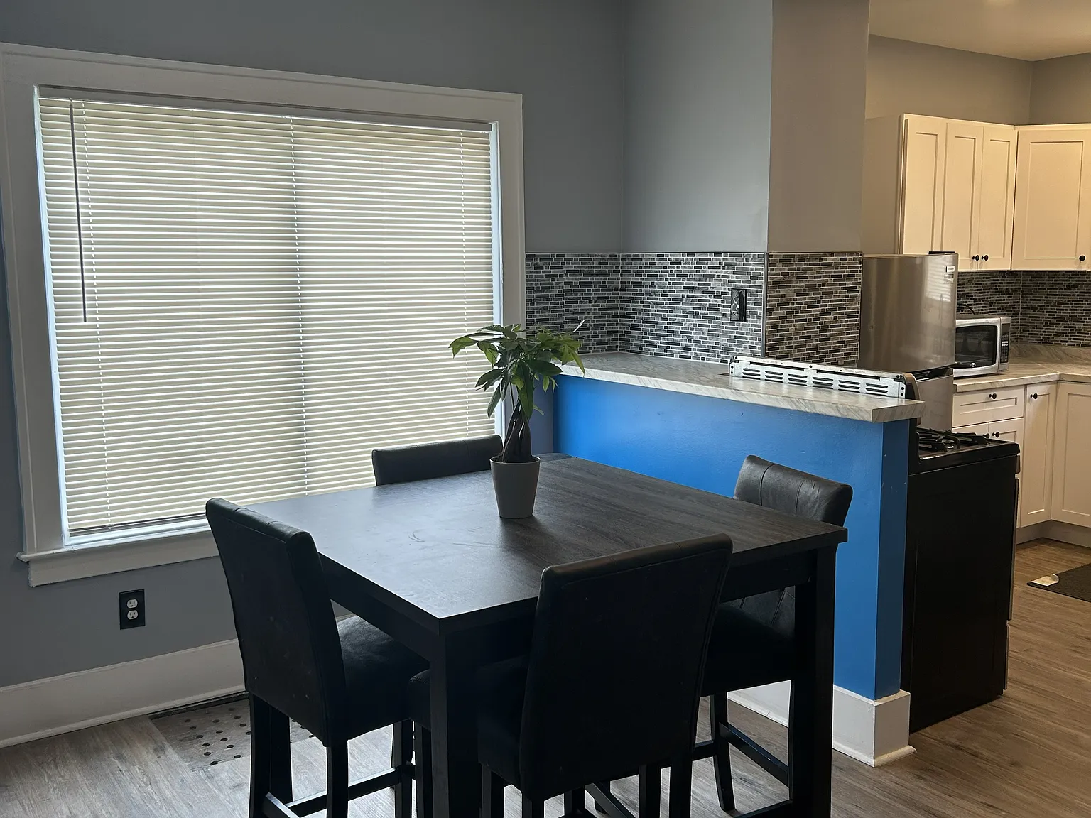 4 bed, 1416 sqft, $650 — Photo 3