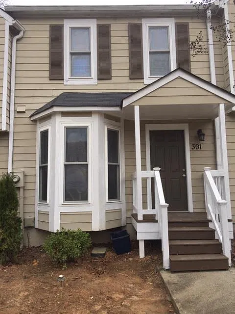 2 bed, 2.5 bath, 1152 sqft, $1,695 — Photo 2