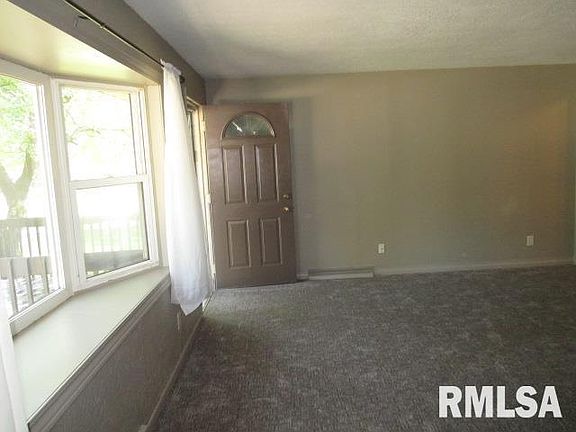 4th image of 5026 W Mahark Ln
