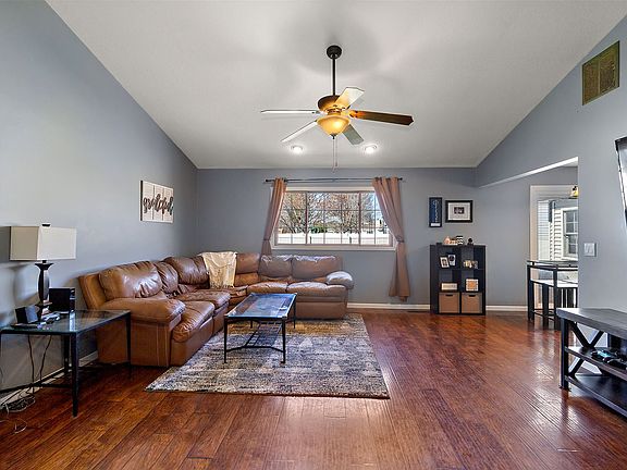 3rd image of 170 Old Farm Mid Ct