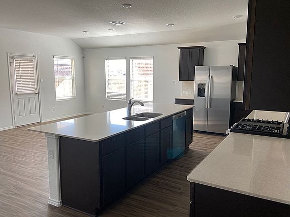 4th image of 200 Arnage Dr