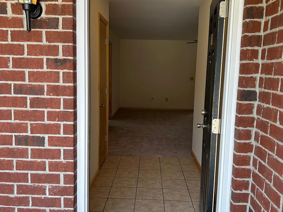 Entry way