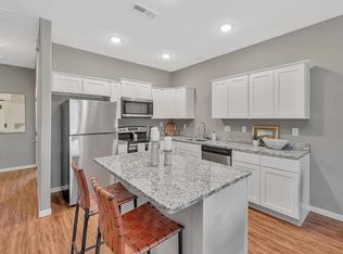 917 N Hoover Rd #200-1, Wichita, KS 67212