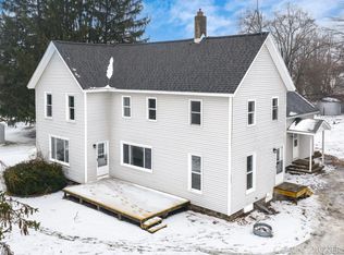 5306 W Carson City Rd, Greenville, MI 48838