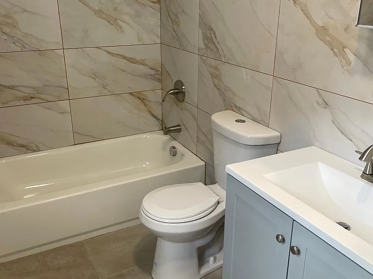 61 Amherst St #2 — Photo 5