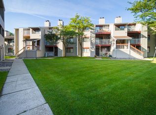 350 Shelard Pkwy UNIT 301, Saint Louis Park, MN 55426