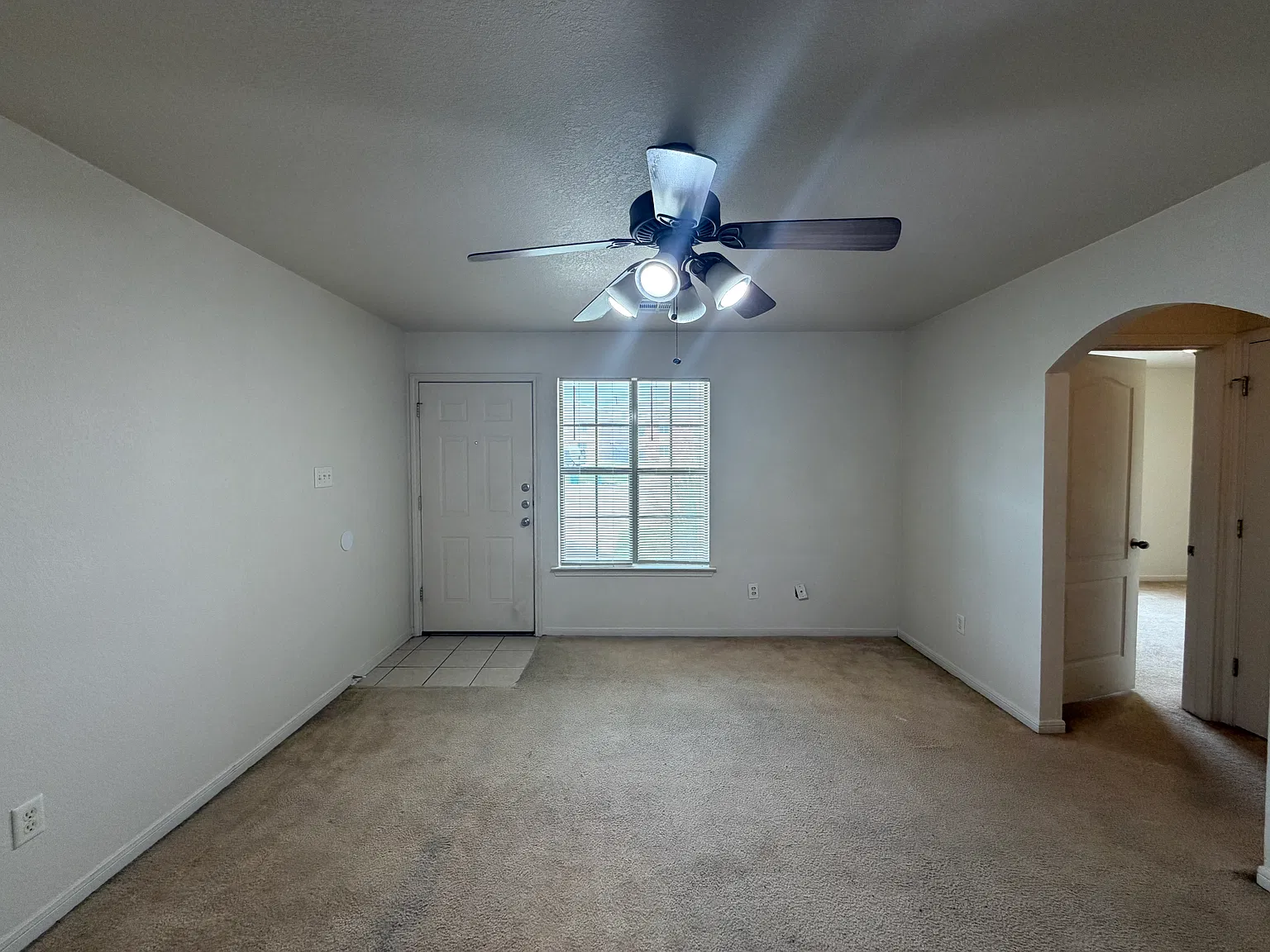 3 bed, 1154 sqft, $895 — Photo 3