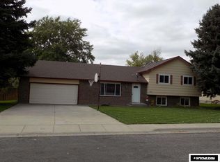 724 Freimuth Ave, Lingle, WY 82223