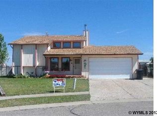 249 Tomahawk Dr, Evanston, WY 82930