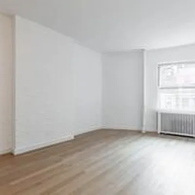 Rented by R New York | media 29