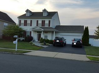 18 Keswick Rd, East Windsor, NJ 08520