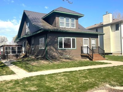 209 S 3rd St, Beresford, SD, 57004