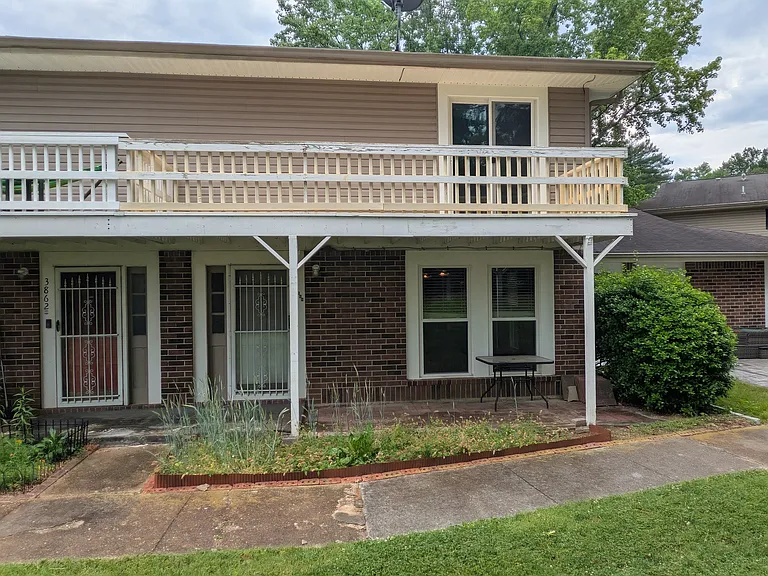 3860 S Quail Ln — Photo 2