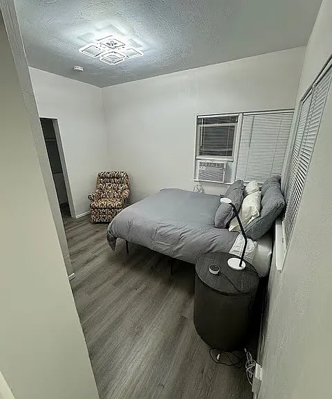 Furnished option (queen bed with Tuft and Needle Mattress)