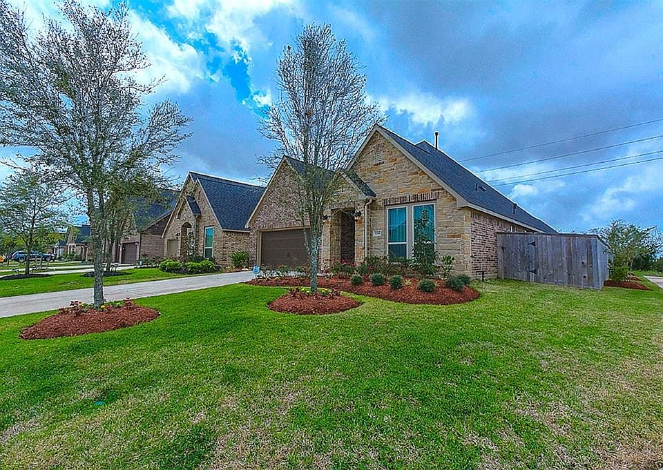 1st image of 2302 Falcon Brook Dr
