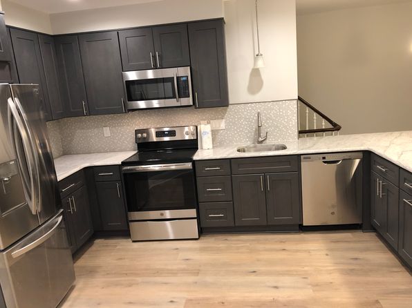 1226 N Washington St