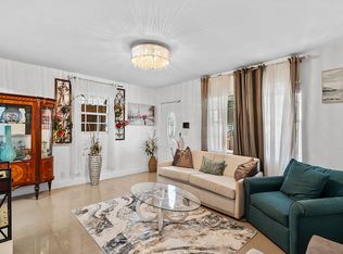 601 SW 5th Ct, Hallandale Beach, FL 33009