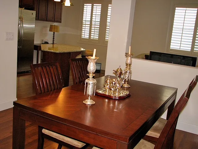 3 bed, 2.5 bath, 1579 sqft, $5,300 — Photo 4