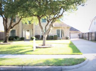 4327 Tree Line Dr, Pasadena, TX 77505