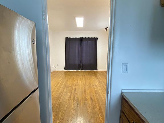 3rd image of 2729 Manzano St NE