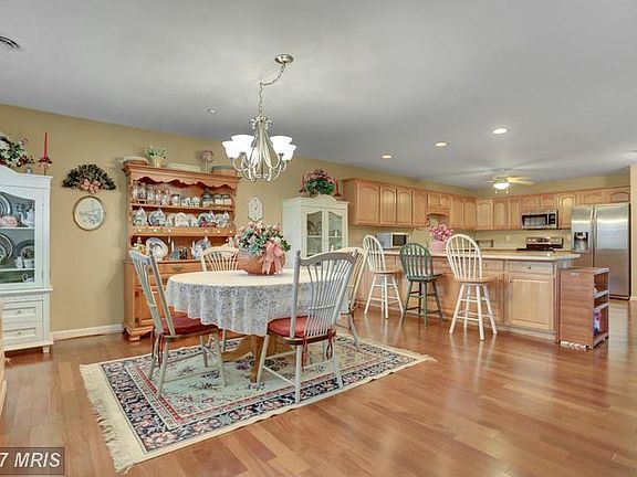 4th image of 601 Palm Beach Dr