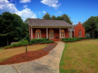 25 Silver Lake Dr, Mansfield, GA 30055