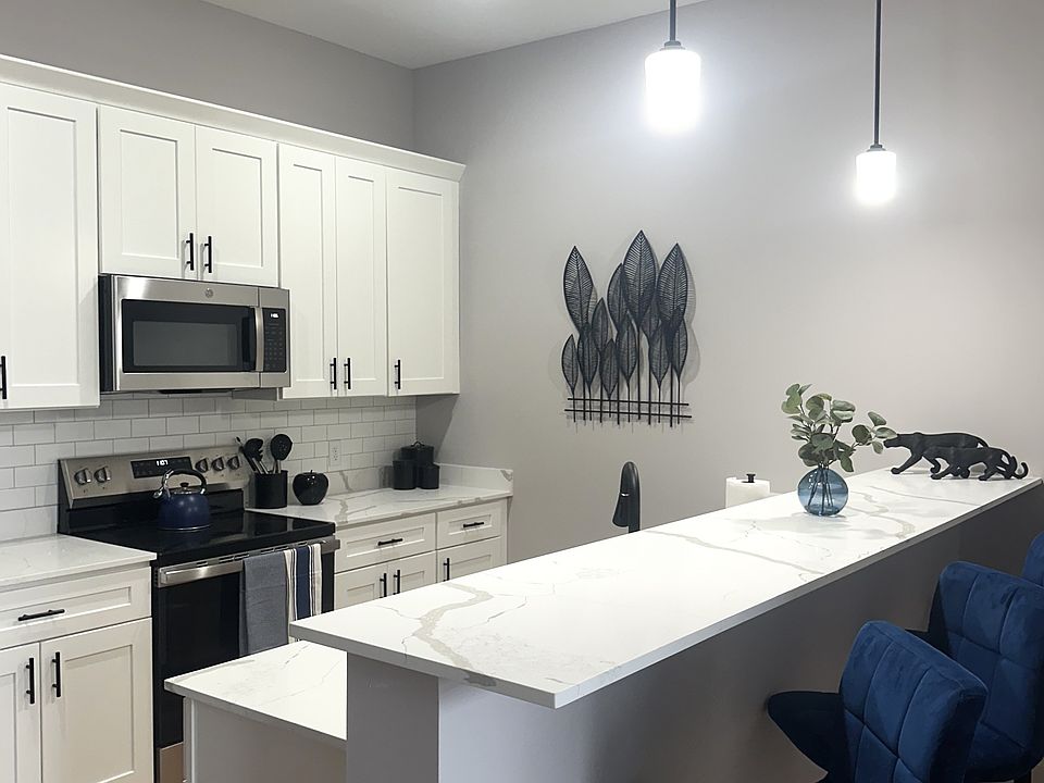 1st image of 250 Commercial St #404