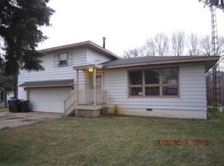 303 Wilmot Ave, Twin Lakes, WI 53181