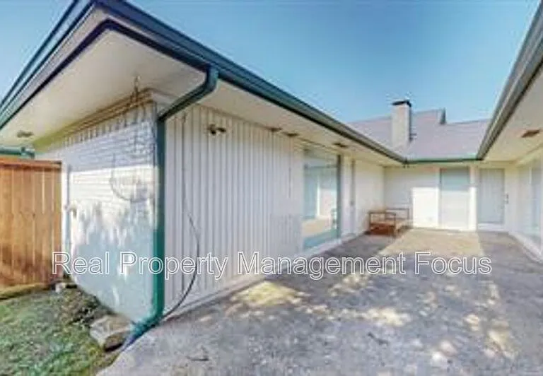 14724 Overview Dr — Photo 36