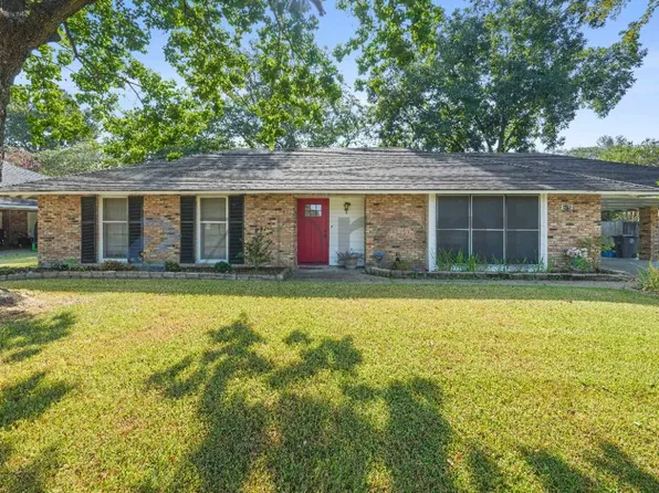 4275 Downing Dr, Baton Rouge, LA 70809