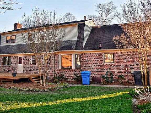 4th image of 857 Le Cove Dr