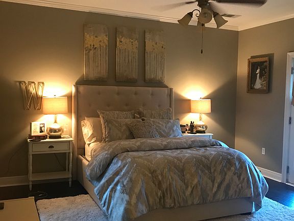 2nd image of 1923 Lakeshore Dr #1921C
