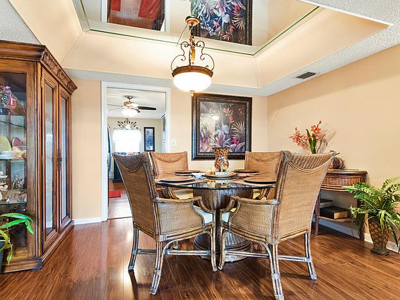3rd image of 3326 Arcara Way APT 401