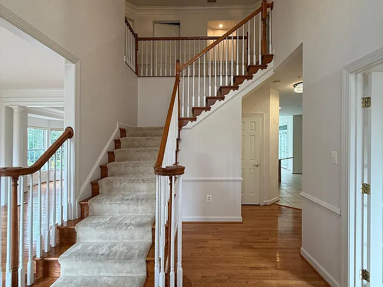 4415 Medallion Dr — Photo 25