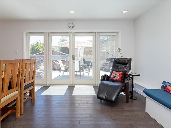2nd image of 367 Vincent Ave