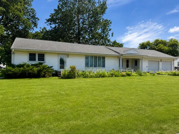 928 E 9th St, Spencer, IA 51301