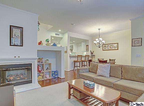 4th image of 2460 E Villa St Unit 6