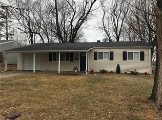 1445 Plaza Pl, Wentzville, MO 63385