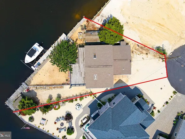 72 Rosalyn Dr, Manahawkin, NJ 08050
