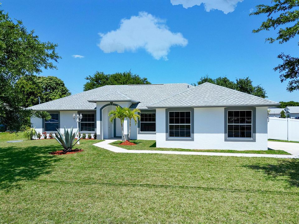 1st image of 1201 SW Paar Drive