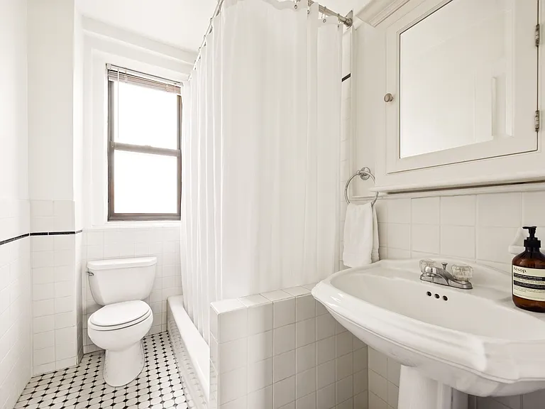 30 W 90th St #8C — Photo 7