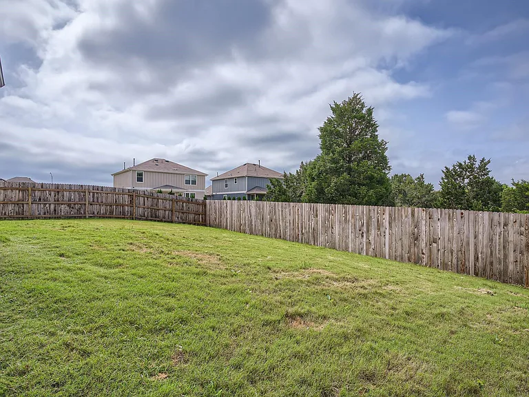 5301 Hallowell Ct — Photo 26
