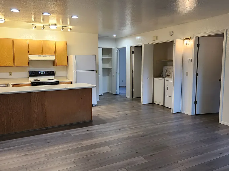 2700 N 1st St #2 — Photo 2