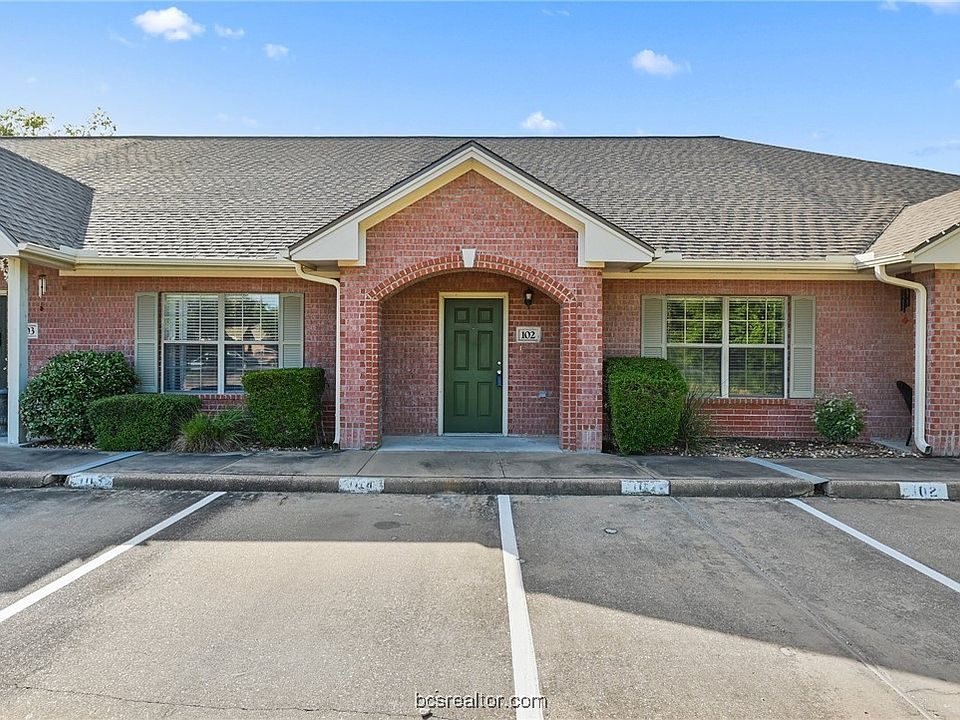 1st image of 1702 Deacon Dr APT 102