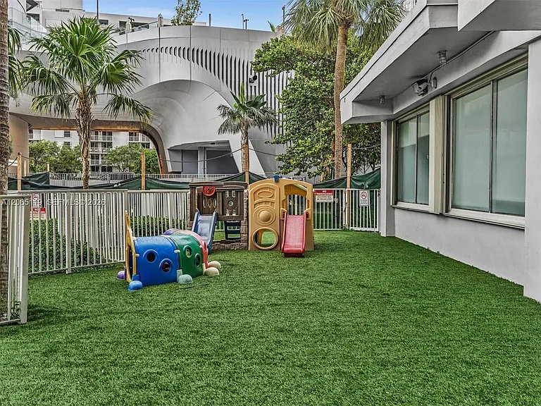 2451 S Brickell Ave #20M — Photo 52