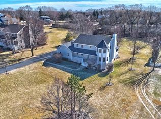 24175 W Rose Ave, Lake Zurich, IL